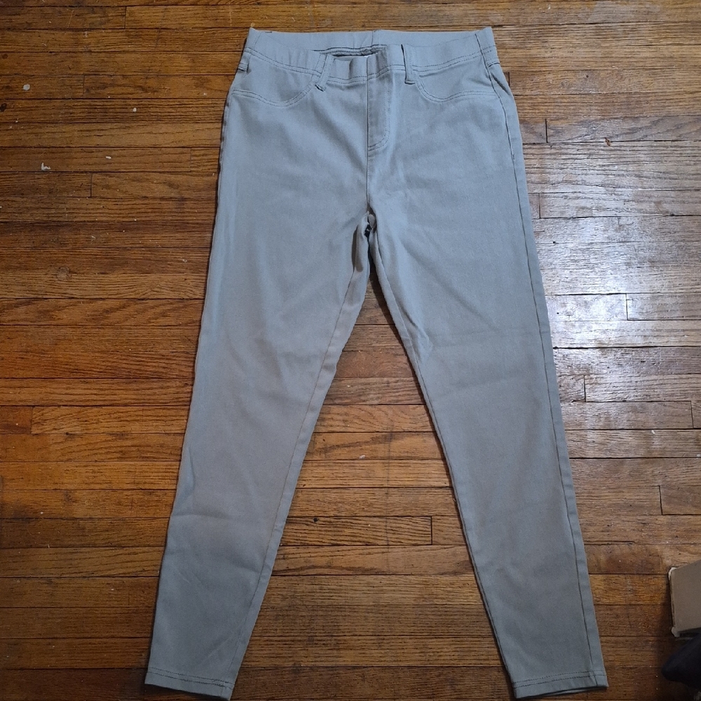 Serra Chinos in Light Gray